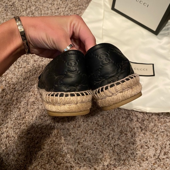 Like new, Black Leather authentic GUCCI espadrille - Picture 5 of 7